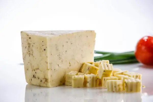 Tuscan Rosemary Herb Cheddar-5238