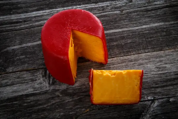 Red Waxed Cheddar Cheese Gem 3#